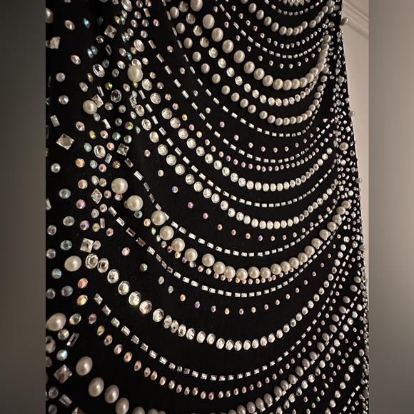 Short halter black beaded dress - Picture 6 of 6